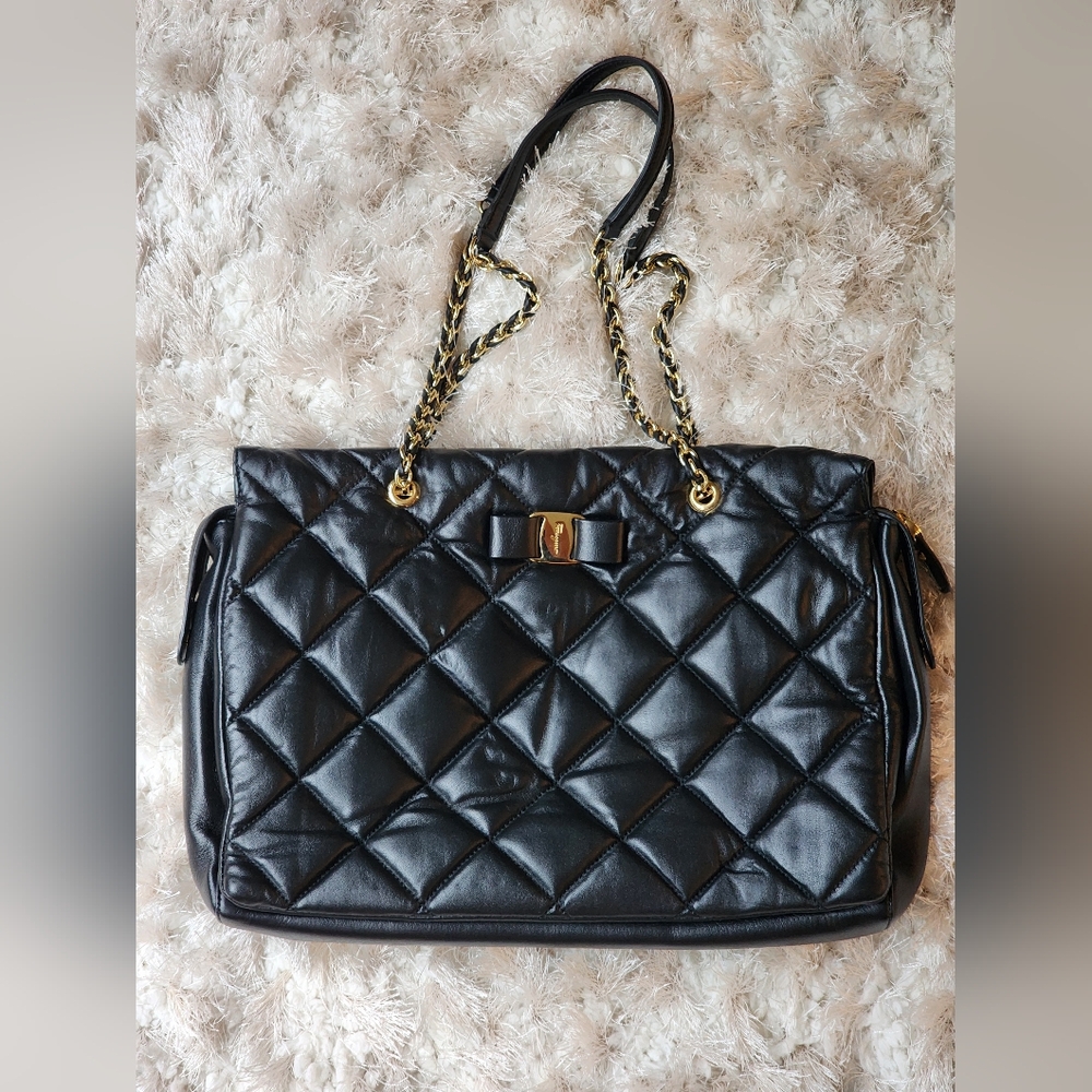 $1950 NEW Salvatore Ferragamo Women's Ginete Black Leather Tote Shoulder Bag